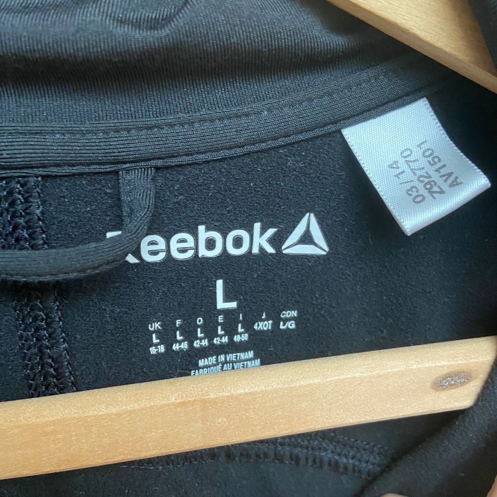 💕5 for $25 💕Reebok Active Jacket - Picture 3 of 4